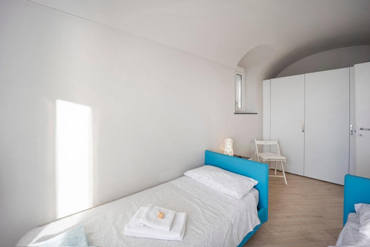 Old City Apartment Seaview Бордігера Екстер'єр фото